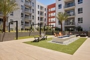 The Park - The Q De Soto Apartments