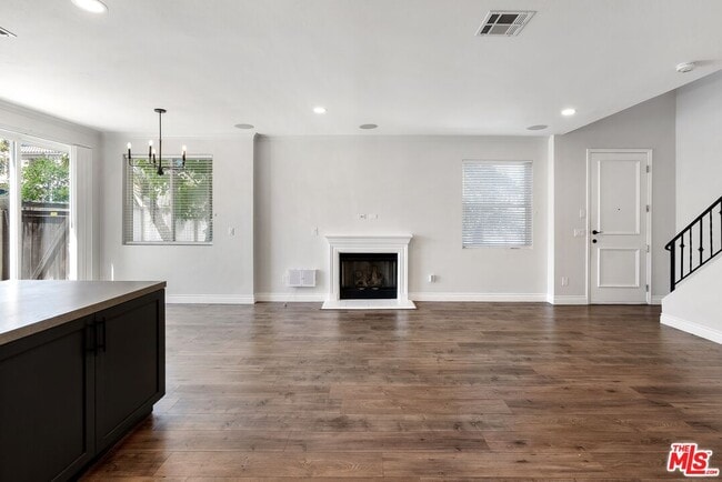 Photo - 7124 Farralone Ave