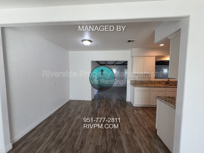 Photo - 9817 Olive St