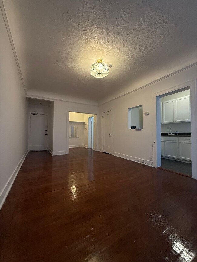 Photo - 6358 Yucca St Unit 104