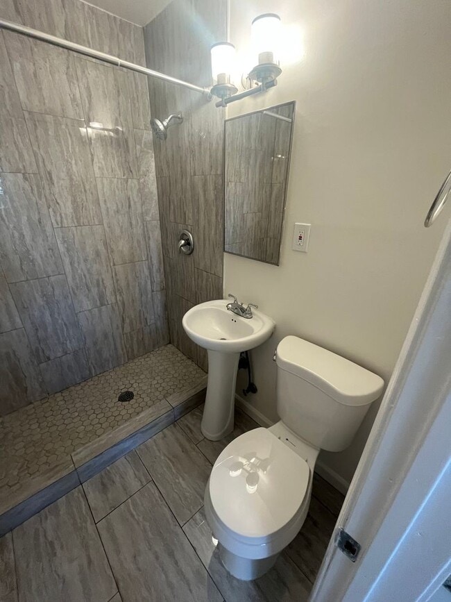 Photo - 334-336 E School St. Unit 336