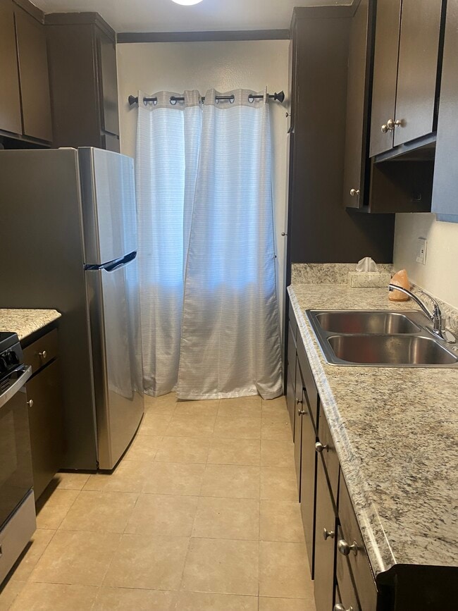 Photo - 8800 Cedros Ave Unit 203