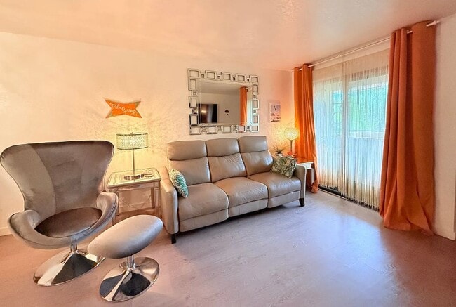 Photo - 680 N Ashurst Ct Unit I207