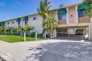 Photo - Stylish Upper-Level 2Bdm 1Ba Condo in Gate...