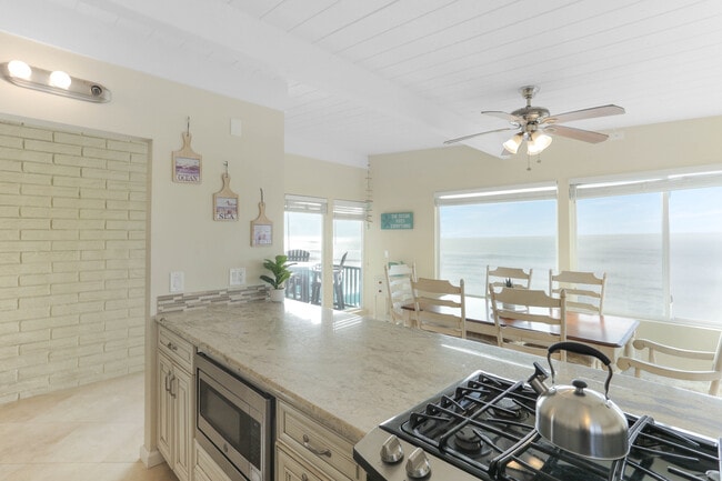 Photo - 1620 Seacoast Dr Unit D