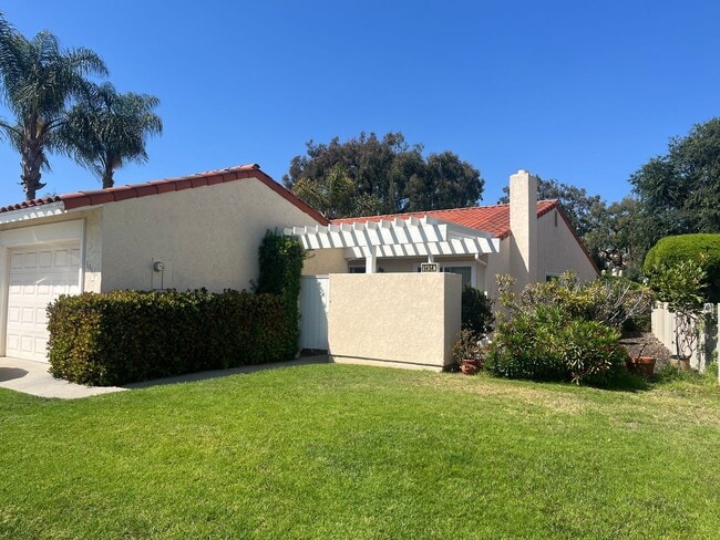 2+bd/1ba Single Story Duplex Minutes Drive... - 2+bd/1ba Single Story Duplex Minutes Drive... House