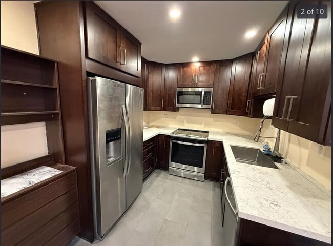 Photo - 1187 E 3rd St