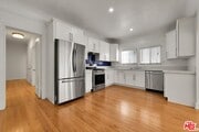 Photo - 858 1/2 S Gramercy Pl