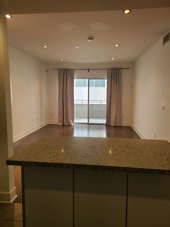 Photo - 1730 SAWTELLE Blvd Unit 304