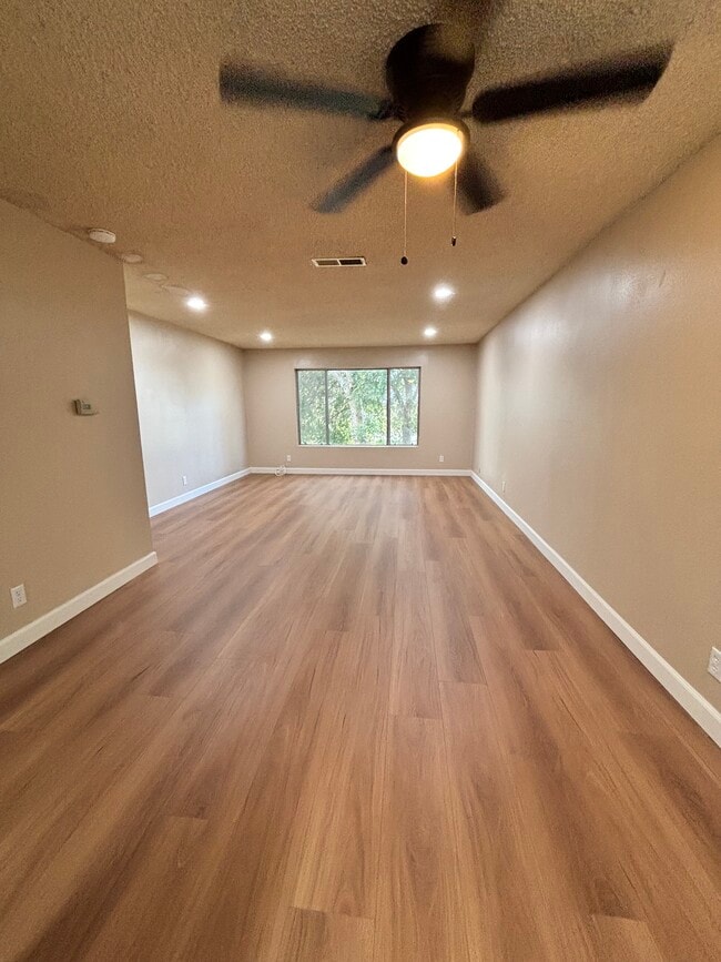 Building Photo - 1761 Neil Armstrong St Unit 113