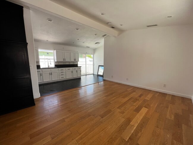 Photo - 14397 Busby Dr House