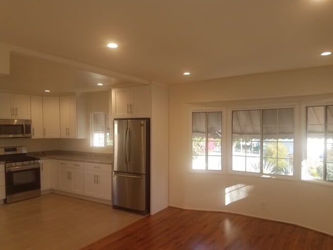 Building Photo - 2515 Foothill Blvd Unit 2515