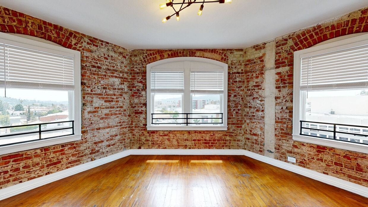 3D Tour - Glendale's Hidden Little Gem! Apartments