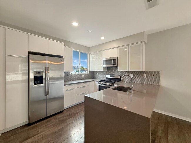 Photo - SD: Stunning 3BD/3.5BA Townhome in Ocean Beach with 2-Car Garage, Private Balcony & In-Unit Laundry