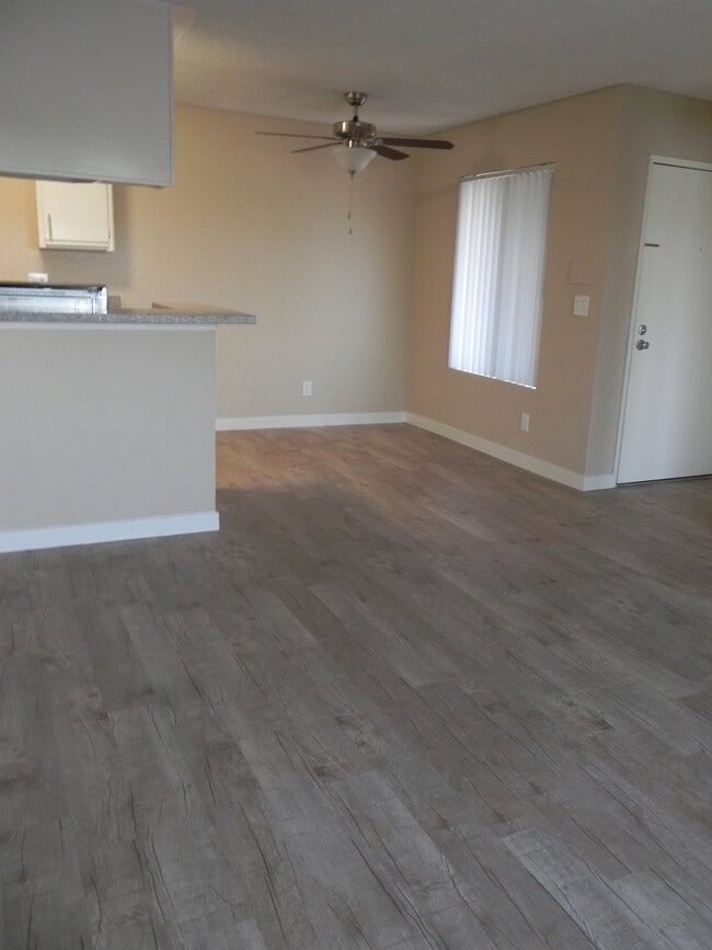 Photo - 8602 Chapman Ave