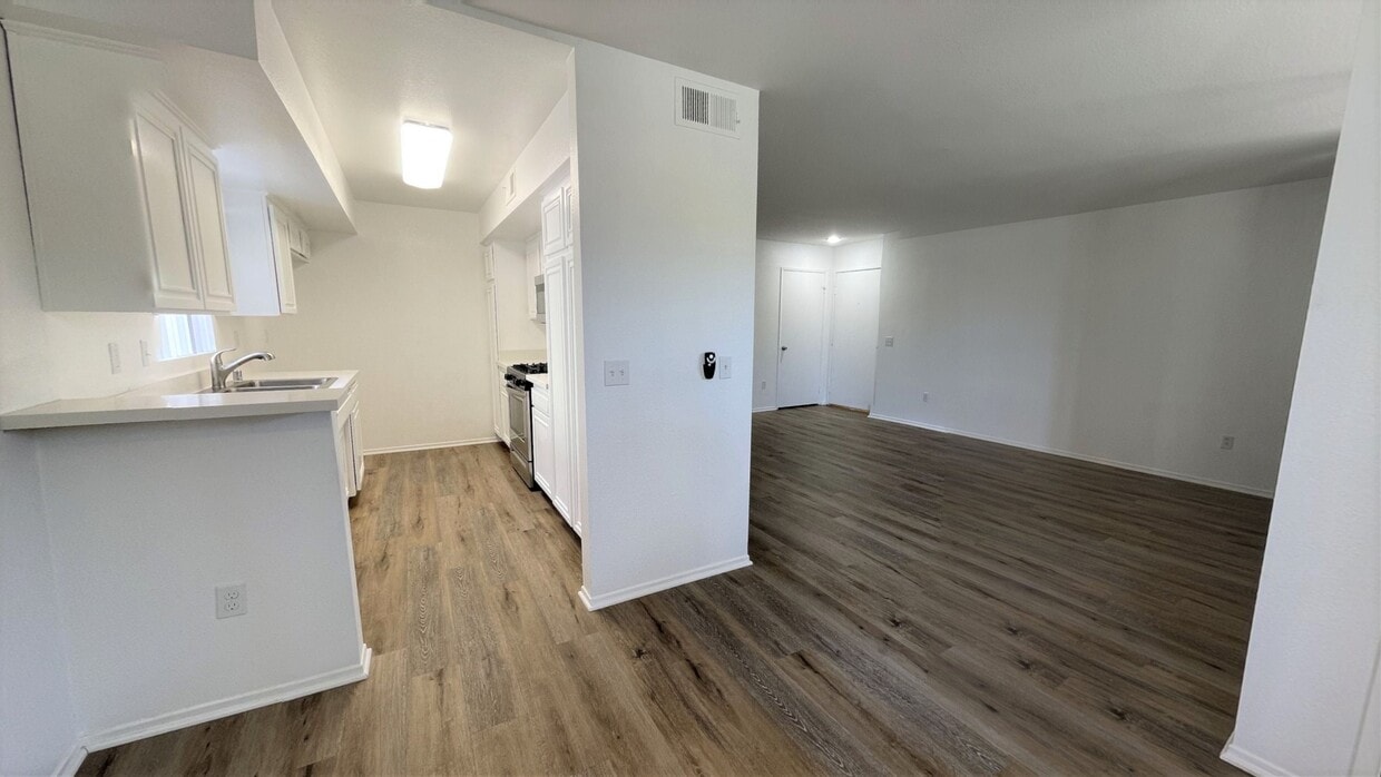 Floor Plan - 2 Bed/ 2 Bath