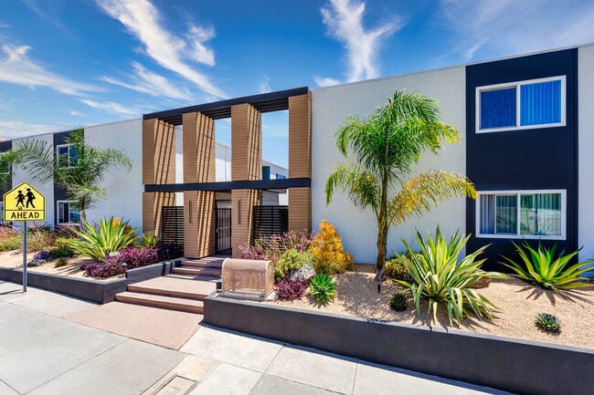 The Sophia - Main Entrance - The Sophia at Mt. Helix Rental