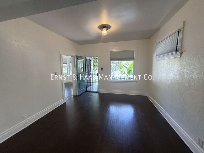 Photo - 209 Linden Ave