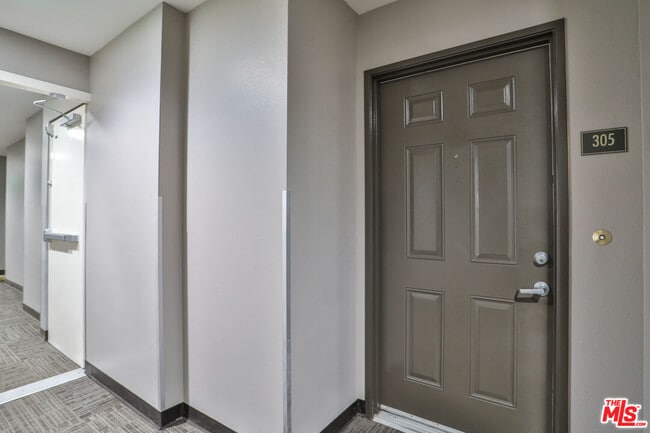 Photo - 6400 Crescent Park E Unit 305