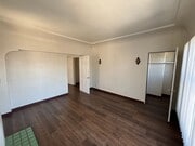 Photo - 920 Spence St Unit 922 1/2