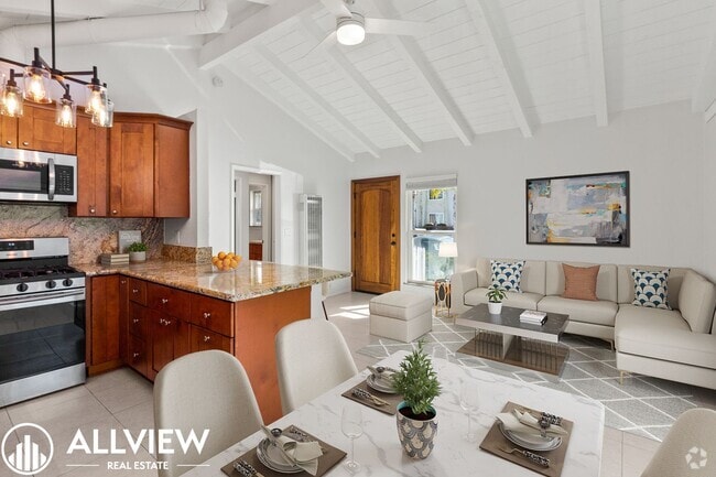 Building Photo - Large 1 Bed/1 Bath Available in Huntington... Unit 1 Rental