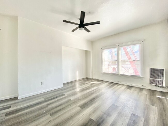 Photo - The Ritz Apartments