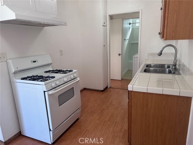 Photo - 318 E Walnut St Unit B