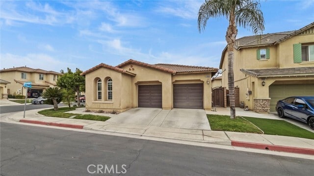 Photo - 16500 Badalona St