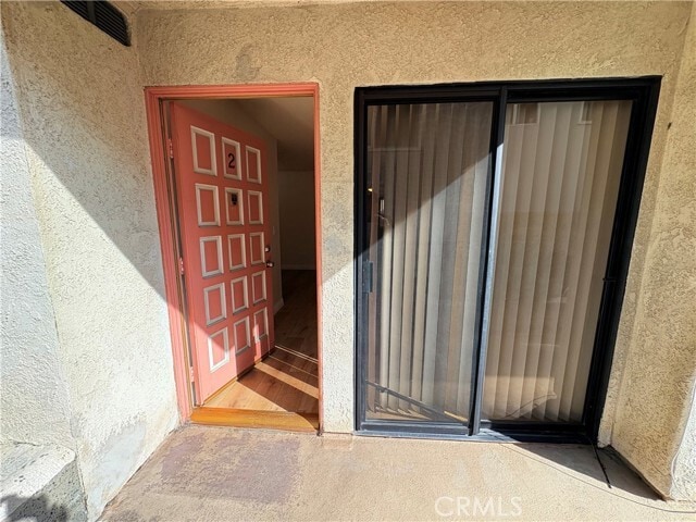 Building Photo - 118 N Cedar St Unit 2