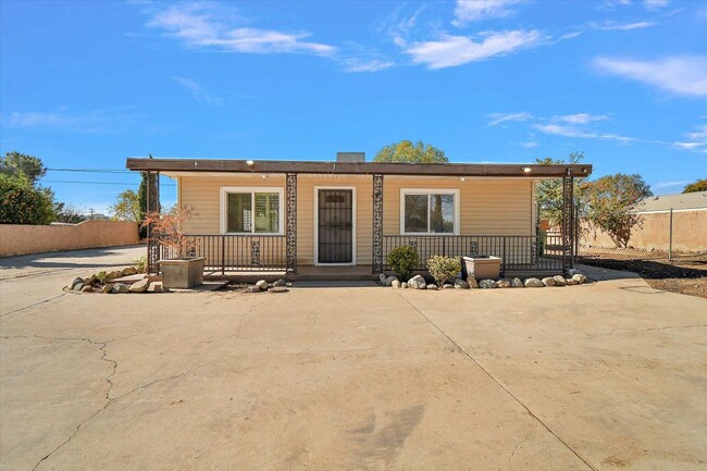 Photo - 4270 Woodward Ave