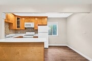 Photo - 1427 W Parade St Unit 04