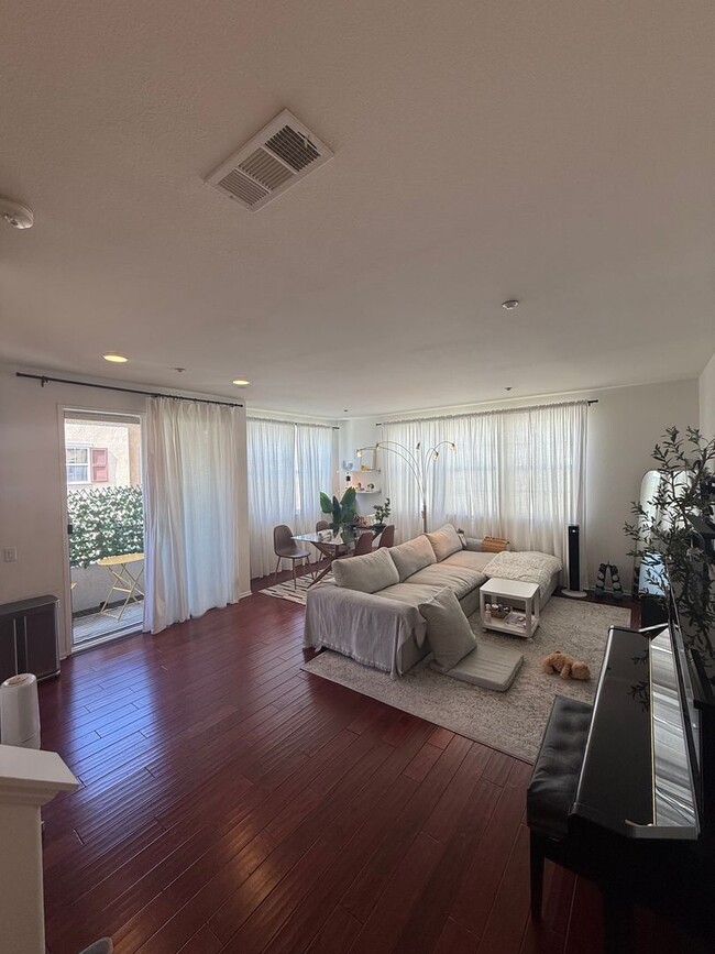 Photo - One Of A Kind Town Home in Serra Mesa