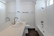 Studio, 1BA - 450 SF - The Parsons Apartments
