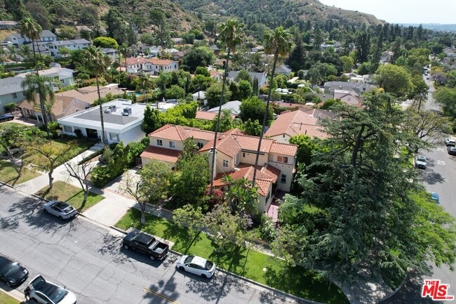 Photo - 1861 W Mountain St