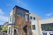 Photo - 426-426 Arbor Dr Unit 422-Upper