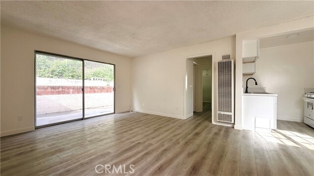 Building Photo - 701 S Garfield Ave