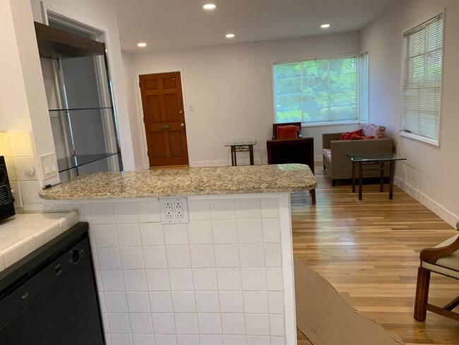 Photo - 17351 Bullock St