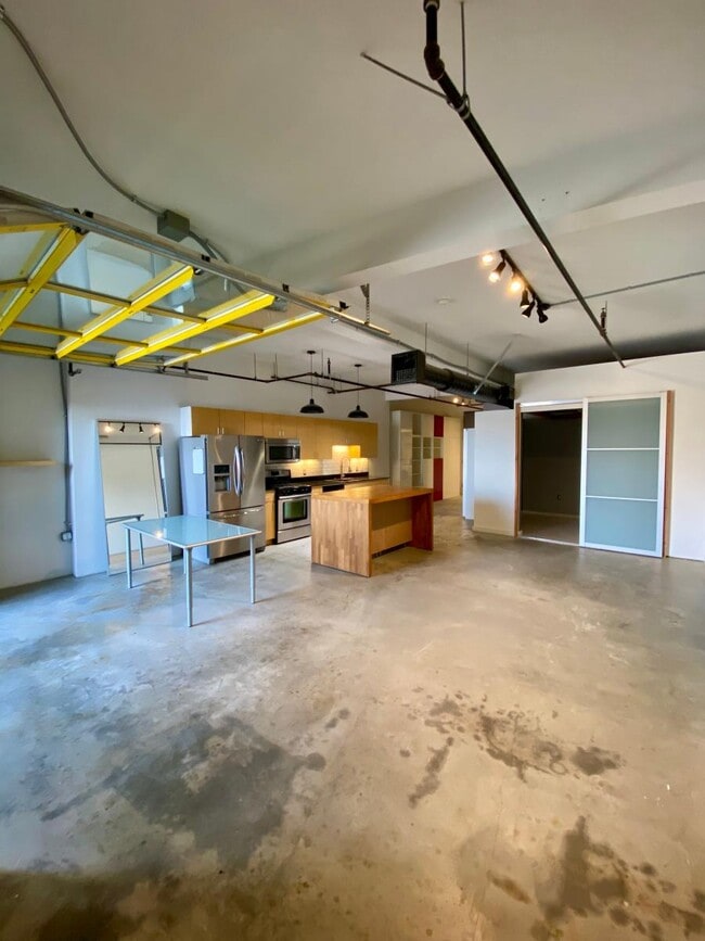 Photo - 200 N San Fernando Rd Unit 519