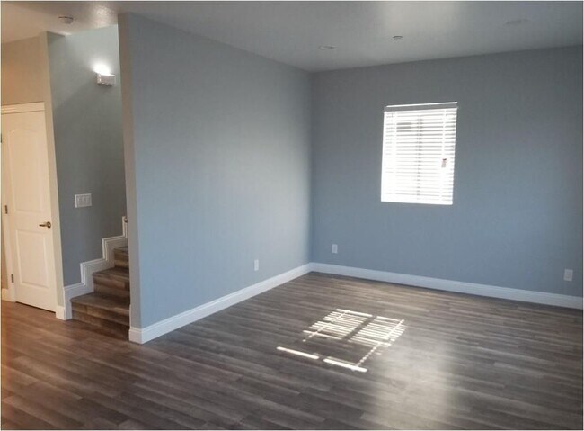 Photo - 718 W 85th St Unit 85TH(720 F)