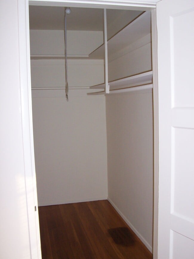 Walk-in closet - 144 N Sierra Bonita Ave Unit 5
