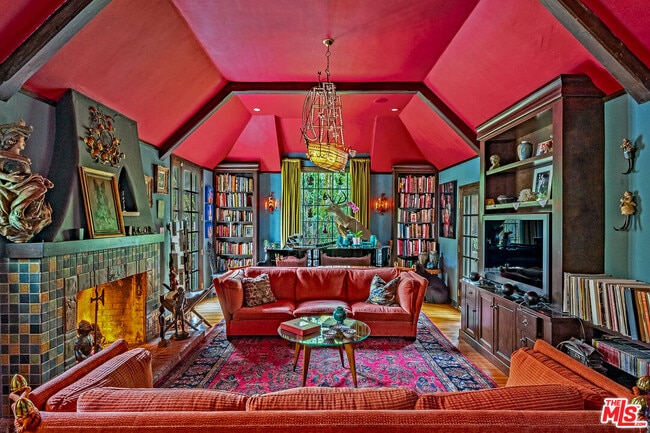 Photo - 8066 Woodland Ln