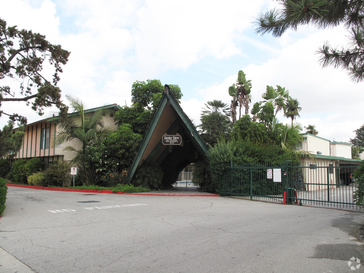 Garden View - Garden View