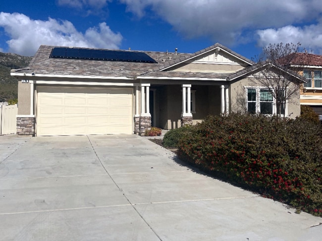 Photo - 376 Valencia Ct