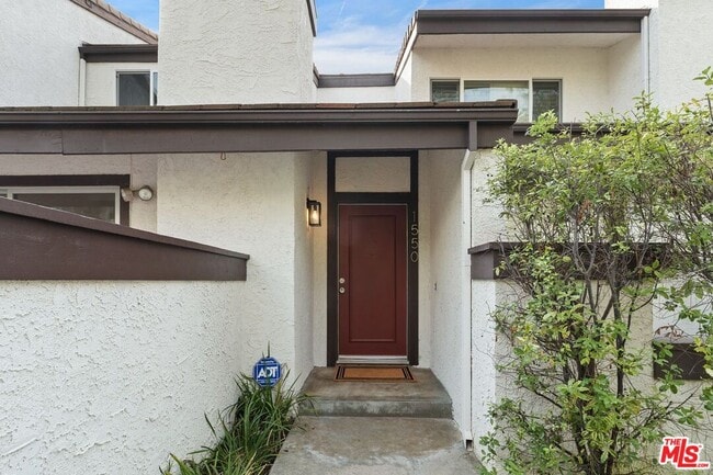 Photo - 1550 Palisades Dr