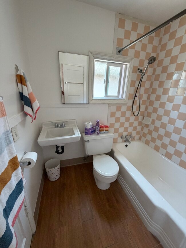 Photo - 8035 Rosecrans Ave