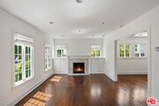 Photo - 403 N Plymouth Blvd House