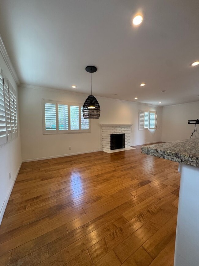 Photo - Beautiful 3 Bedroom, 2 Bathroom Home in Prime Santa Monica Location