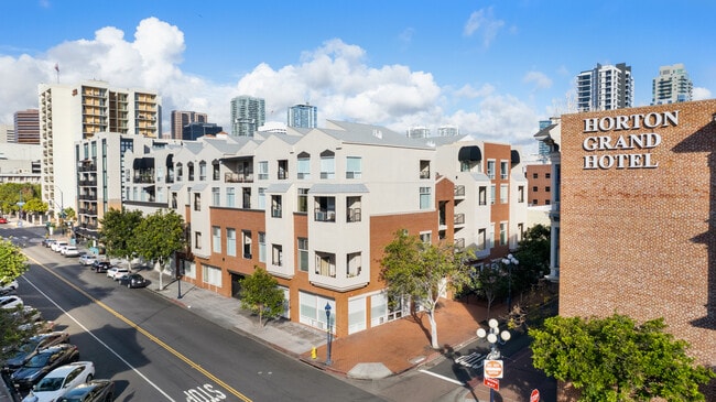 Building Photo - Cornerstone Lofts