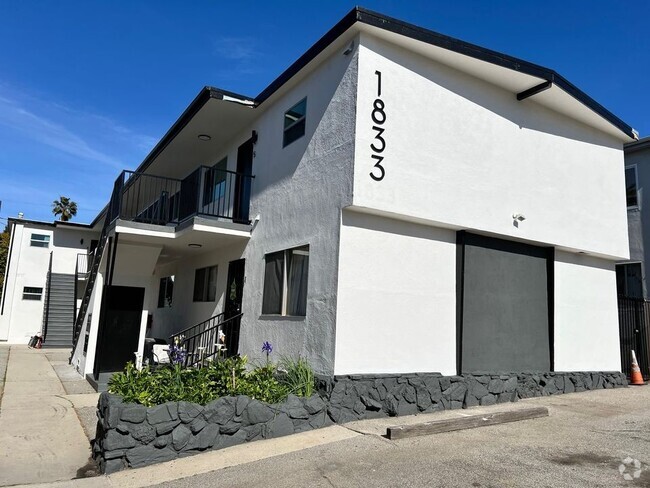 Building Photo - 1833 16th St Rental