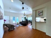 Photo - 1142 W 37th Pl